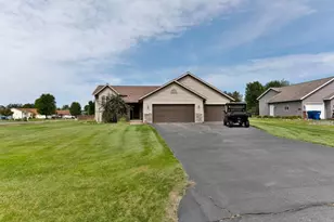 2510 Sunny Meadow Dr, Kronenwetter, WI 54455 - Photo 38