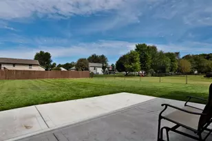 2510 Sunny Meadow Dr, Kronenwetter, WI 54455 - Photo 4