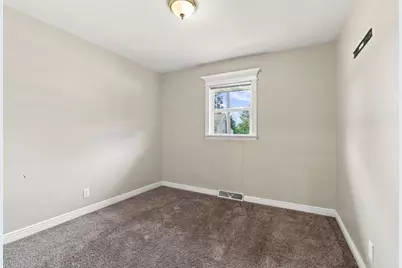 2423 Stanley Street, Stevens Point, WI 54481 - Photo 24