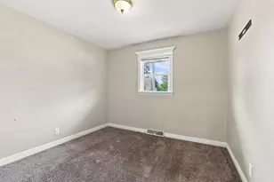 2423 Stanley St, Stevens Point, WI 54481 - Photo 24