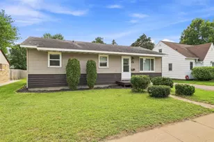 2423 Stanley St, Stevens Point, WI 54481 - Photo 2