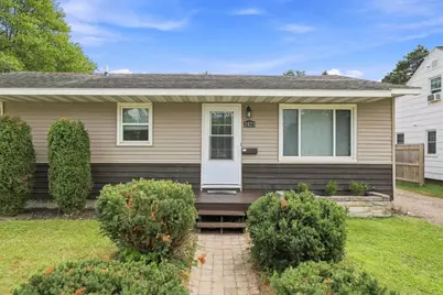 2423 Stanley Street, Stevens Point, WI 54481 - Photo 4
