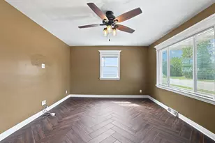 2423 Stanley St, Stevens Point, WI 54481 - Photo 6