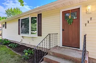 717 S Line Rd, Rothschild, WI 54474 - Photo 4