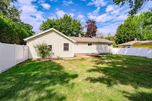 717 S Line Rd, Rothschild, WI 54474 - Photo 38