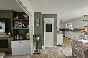 500 E Grant St, Marshfield, WI 54449 - Photo 6