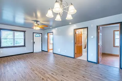 1729 N 3rd Avenue, Wausau, WI 54401 - Photo 8