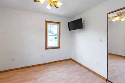 1729 N 3rd Avenue, Wausau, WI 54401 - Photo 10