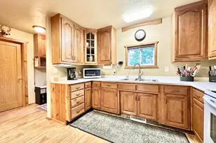 N11301 Woodland Ln, Elcho, WI 54428 - Photo 12