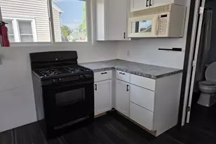 211 12th St N, Wisconsin Rapids, WI 54494 - Photo 2