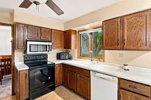1200 E 21st St, Marshfield, WI 54449 - Photo 10