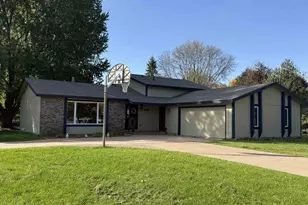 1200 E 21st St, Marshfield, WI 54449 - Photo 2