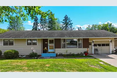 1308 E 17th Street, Marshfield, WI 54449 - Photo 2