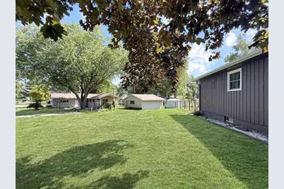 2201 S Wallonnie Drive, Marshfield, WI 54449 - Photo 4