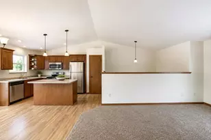 899 Wedgewood Dr, Kronenwetter, WI 54455 - Photo 10