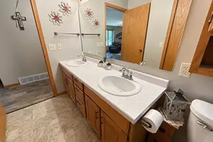 600 W 11th St, Marshfield, WI 54449 - Photo 14