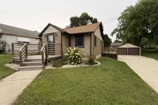 712 Cornelia St, Janesville, WI 53545 - Photo 1
