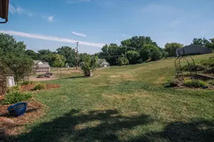 411 E 5th St, Neillsville, WI 54456 - Photo 4