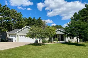 2570 Truman Ave, Plover, WI 54467 - Photo 6