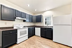 325 Washington Ave, Stevens Point, WI 54481 - Photo 10