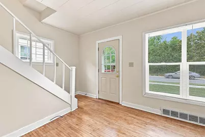 325 Washington Avenue, Stevens Point, WI 54481 - Photo 4