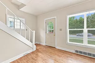 325 Washington Ave, Stevens Point, WI 54481 - Photo 4