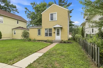 325 Washington Avenue, Stevens Point, WI 54481 - Photo 2