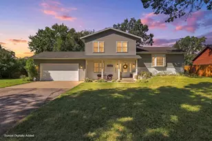 2710 Springville Dr, Plover, WI 54467 - Photo 2
