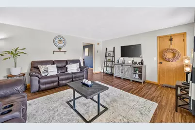 3300 Algoma Street, Stevens Point, WI 54481 - Photo 6