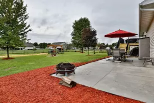 2221 Conestoga Ln, Kronenwetter, WI 54455 - Photo 6