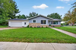 1501 Maria Dr, Stevens Point, WI 54481 - Photo 2