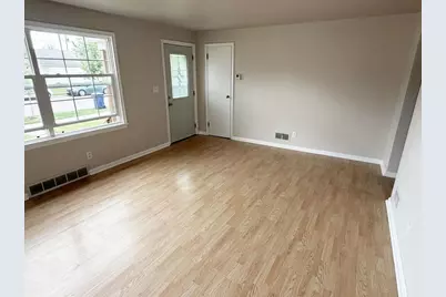 615 N 10th Avenue, Wausau, WI 54401 - Photo 2