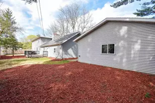 548 Janick Cir W, Stevens Point, WI 54481 - Photo 32