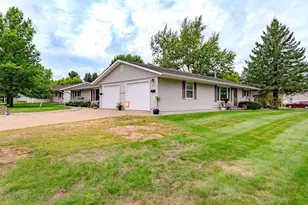 4312-4314 Briarwood Ave, Wausau, WI 54403 - Photo 2
