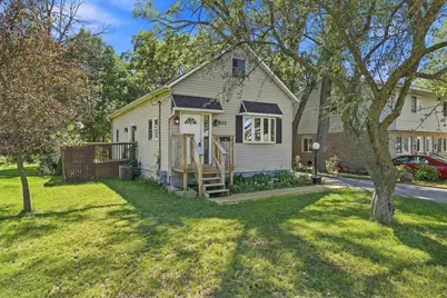 533 Bliss Avenue, Stevens Point, WI 54481 - Photo 2