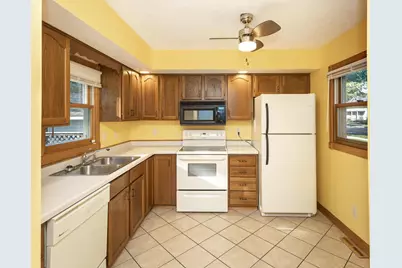 1040 Lincoln Street, Wisconsin Rapids, WI 54494 - Photo 18