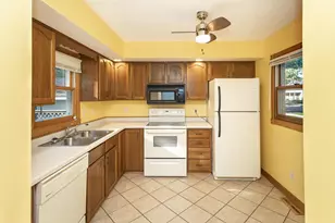 1040 Lincoln St, Wisconsin Rapids, WI 54494 - Photo 18