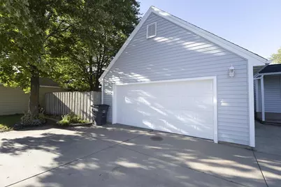 1040 Lincoln Street, Wisconsin Rapids, WI 54494 - Photo 10