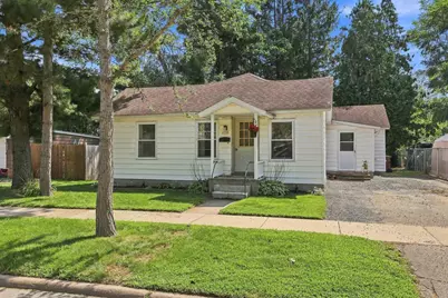 1733 Oak Street, Stevens Point, WI 54481 - Photo 1