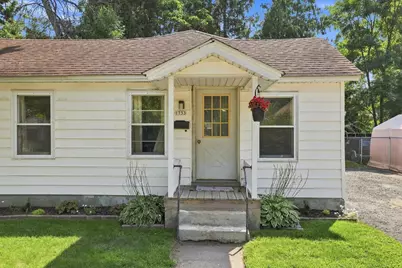 1733 Oak Street, Stevens Point, WI 54481 - Photo 4