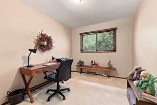 2421 Magnolia Dr, Plover, WI 54467 - Photo 34