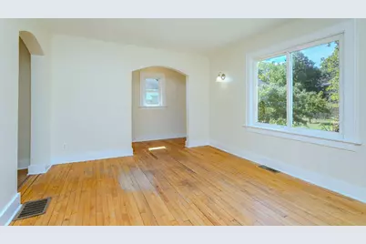 1805 Fairmount Street, Wausau, WI 54403 - Photo 6