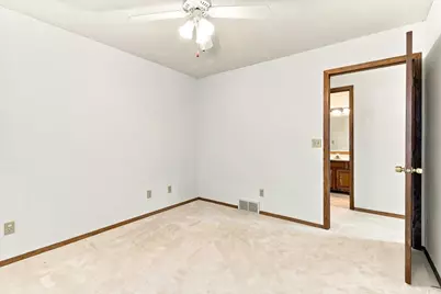 6020 W Valley Court, Wisconsin Rapids, WI 54494 - Photo 48