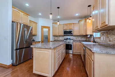 2550 Sussex Place, Mosinee, WI 54455 - Photo 6