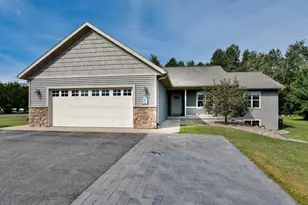 2301 Mystic Meadow Dr, Kronenwetter, WI 54455 - Photo 2