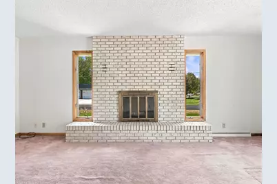 601 S Maryknoll Avenue, Marshfield, WI 54449 - Photo 8