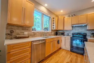 1804 Poplar Ln #8, Wausau, WI 54403 - Photo 8