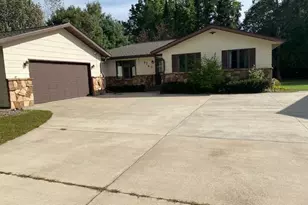 1743 Judy Dr, Mosinee, WI 54455 - Photo 2