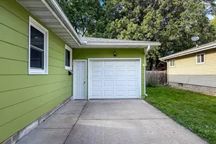1020 Mcintosh St, Wausau, WI 54403 - Photo 8