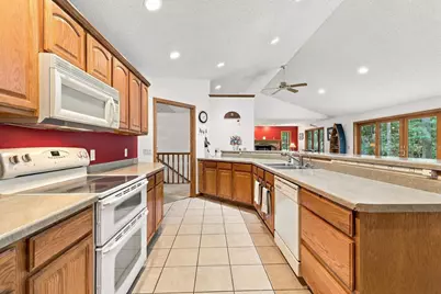 5120 Timberland Trail, Wisconsin Rapids, WI 54494 - Photo 14